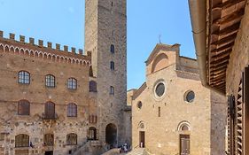 Sangi Studio Apartment - With Amazing View Of The Duomo
